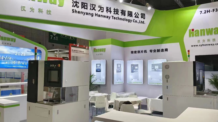 晶圓劃片機實現計算機芯片制作過程